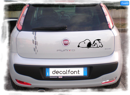 L'effetto dell'adesivo Snoopy 2 su una Fiat Punto