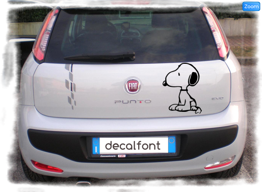 L'effetto dell'adesivo Snoopy 3 su una Fiat Punto