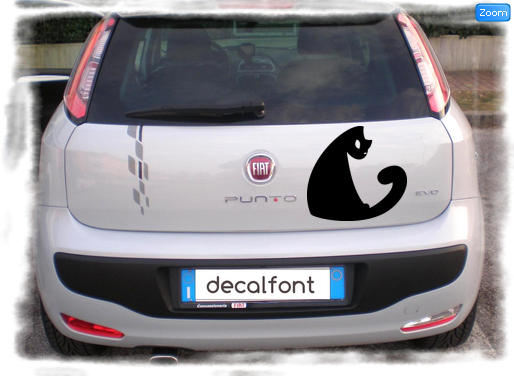 L'effetto dell'adesivo Gatto nero su una Fiat Punto