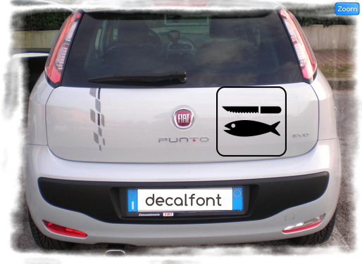 L'effetto dell'adesivo Pesce 3 su una Fiat Punto