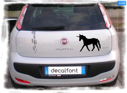 L'effetto dell'adesivo Unicorno 2 su una Fiat Punto