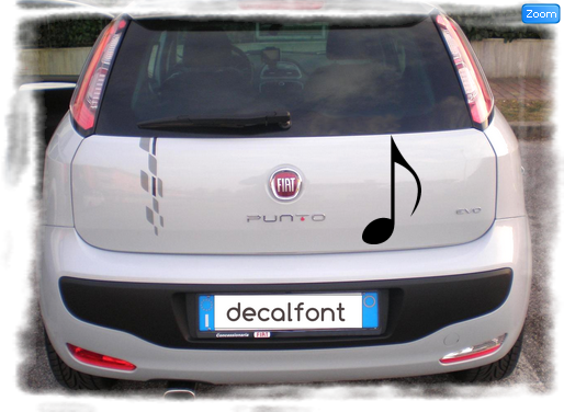 L'effetto dell'adesivo Musica 4 su una Fiat Punto