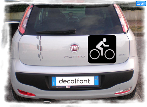 L'effetto dell'adesivo Bicicletta su una Fiat Punto