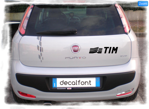 L'effetto dell'adesivo Tim 2 su una Fiat Punto