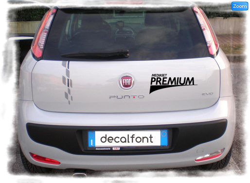 L'effetto dell'adesivo Mediaset premium su una Fiat Punto
