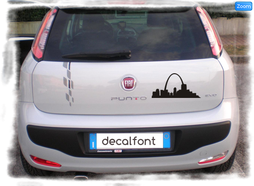 L'effetto dell'adesivo adesivo-metropoli su una Fiat Punto