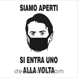 Adesivo Siamo Aperti Uno Alla Volta Mascherina