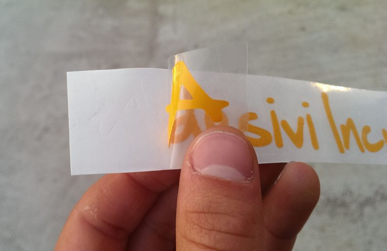 Vendiamo adesivi prespaziati  Decalfont: Adesivi e scritte personalizzate